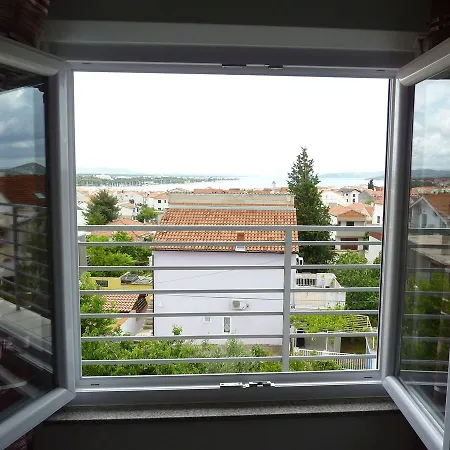 Duje Apartament *