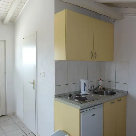 Duje Apartament